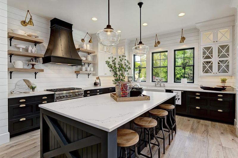 7 Lasting Decorating Trends In Denver That Mix Rustic And Refined - Decor Hint Mixed Metal Fixtures