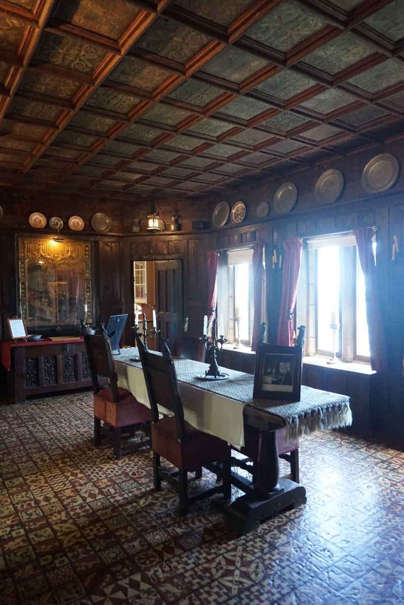 Massachusetts Gem 7 Standout Details Of Hammond Castle By The Sea - Decor Hint Gothic Dining Room