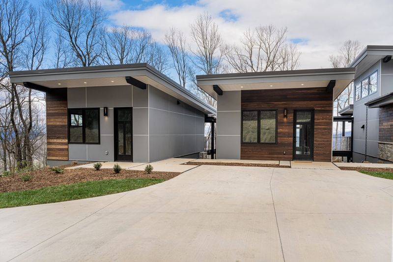 Oregon Real Estate Shake-Up: 8 Home Types On The Decline (And 6 That Are Thriving) - Decor Hint Multigenerational Floor Plans