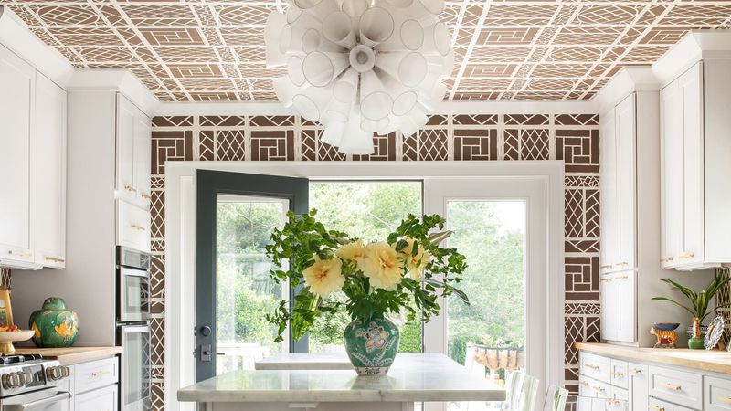 33 Once-Trendy Kitchen Designs That Are Slowly Coming Back - Decor Hint Wallpapered Ceilings
