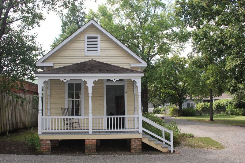 Shotgun Houses Shooting Their Last Round