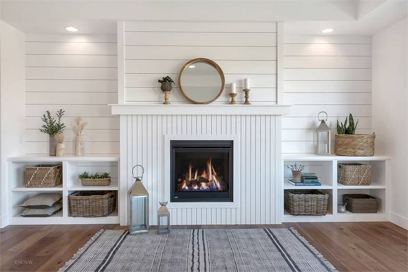15 Functional And Stylish Farmhouse Living Room Ideas (Plus 5 You Will Absolutely Love) - Decor Hint Shiplap accent walls