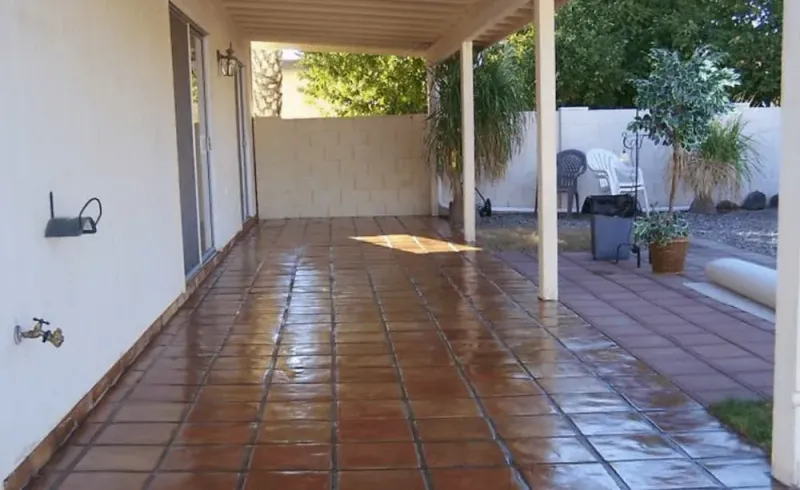 15 Terrace Designs From New Mexico That Keep Things Cool - Decor Hint Cooling Terracotta Floors