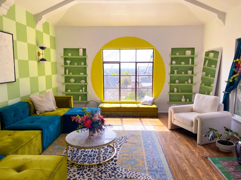 These 11 Things Are Scaring Off Buyers And These 11 Are Selling Homes Instantly - Decor Hint Lack of Natural Light