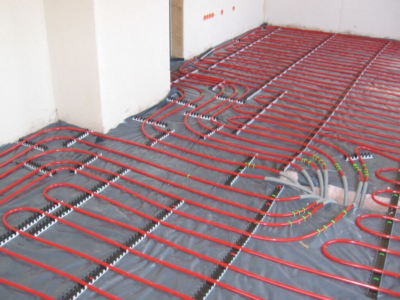 16 Design Tricks From Oregon's Eco-Friendly Tiny Homes - Decor Hint Radiant Floor Heating Systems