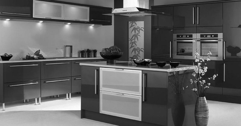 Glossy Finishes: Fingerprint Magnets In The Heat