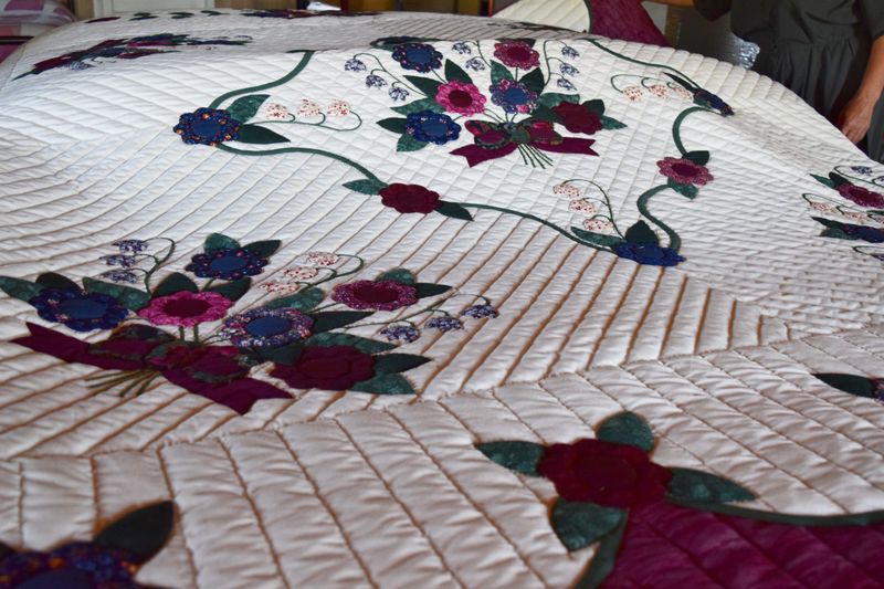 Boost Your Home Decor with These 5 Indiana Collectibles - Plus 3 More Worth More Soon - Decor Hint Authentic Amish Quilts