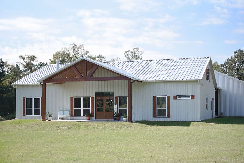 17 Reasons Why A Barndominium Makes A Great Home - Decor Hint Excellent Resale Value
