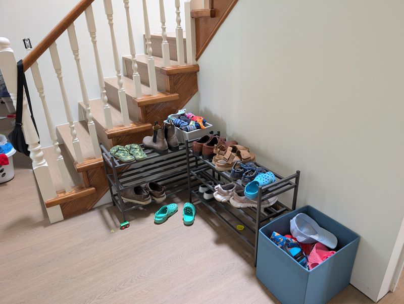 GIANT NO #4: Uncontained Children's Items