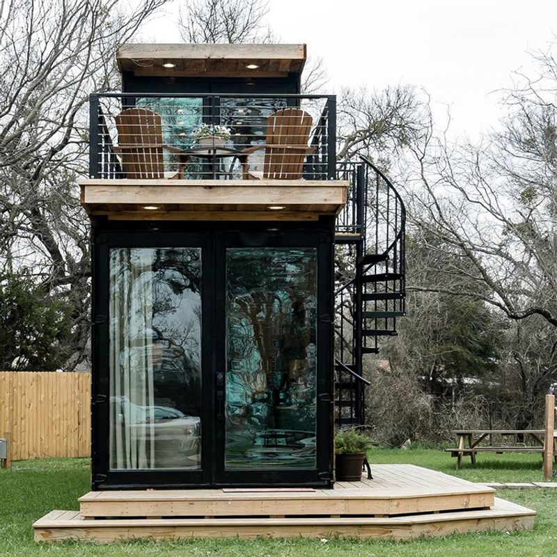 Modular Prefab Vertical Cabin