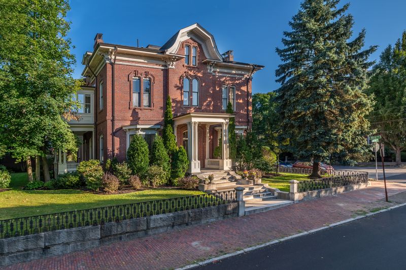25 Secluded Mansions In Maine With Unforgettable Settings - Decor Hint Portland's Hidden Gem, Portland