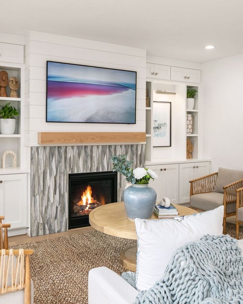7 Ways Southern Charm Shows Up In Scottsdale Homes Plus 3 Essentials You Can't Skip - Decor Hint White Shiplap Walls