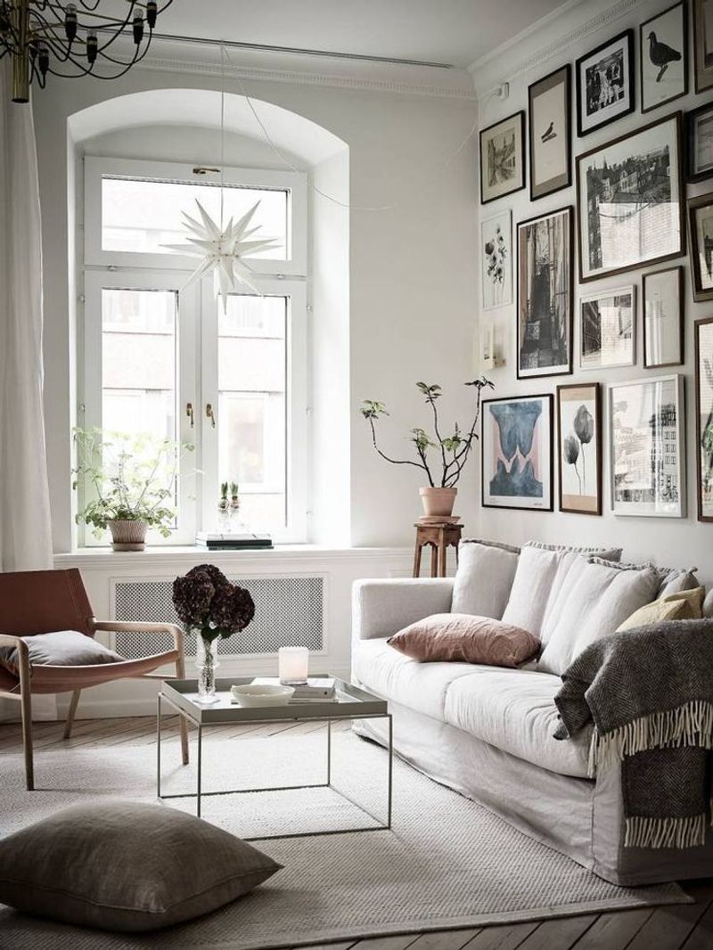 10 Colors to Make Your Home Look Expensive - Decor Hint Classic White