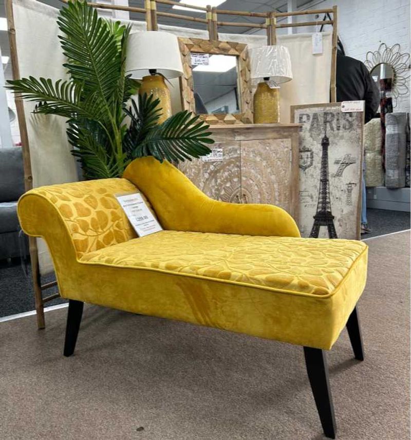 10 Sofa Shades To Skip In Pittsburgh Homes And 10 Modern Picks To Try Instead - Decor Hint Mustard Yellow (Skip)