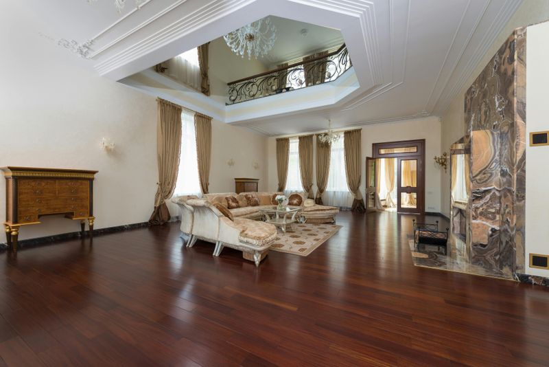Hardwood Parquet Loses Its Puzzle-Like Appeal