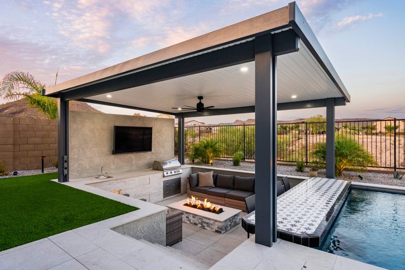 These 6 Arizona-Inspired Designs Are Changing The Look Of Virginia Yards - Decor Hint Desert-Inspired Outdoor Living Spaces