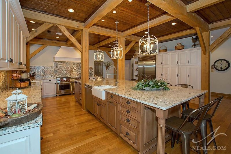 15 Kitchen Faux Pas That Make Indiana Homebuyers Cringe, According To Designers - Decor Hint Too Much Matching Wood (No Contrast)