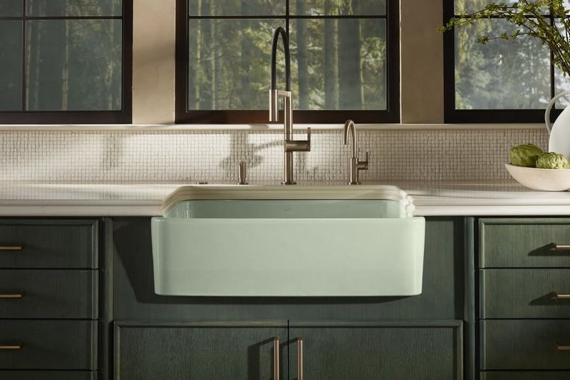10 Items That Make Your Kitchen Look Cheap (Plus 10 That Do The Complete Opposite), According To Designers - Decor Hint Single-Bowl Farmhouse Sink
