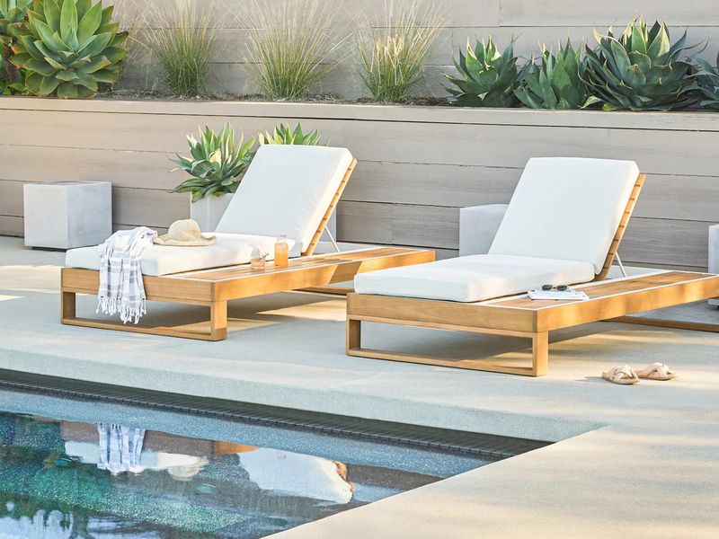 Score Outdoor Style For Less: 17 Best Patio Deals At Amazon's Home Outlet - Decor Hint Outdoor Lounge Chairs