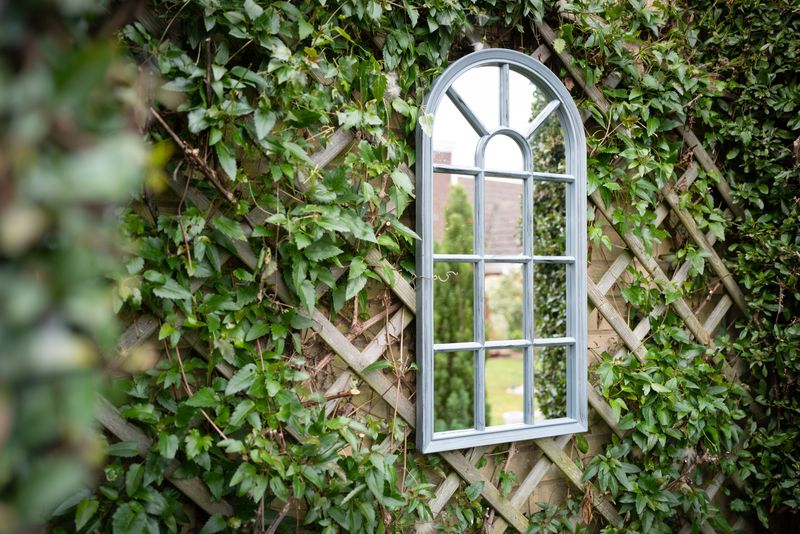 11 Gorgeous Garden Wall Decorating Ideas For A Perfect Outdoor Space - Decor Hint Outdoor Mirror Magic