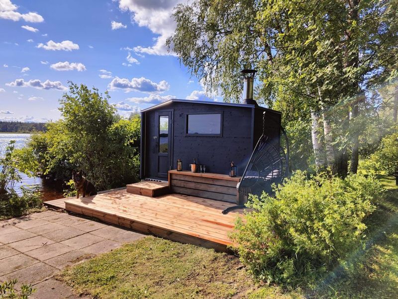 Nordic Lakeside Sauna House