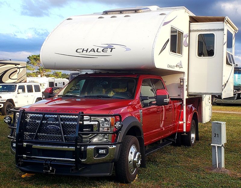22 Coolest Tiny Homes On Wheels Cruising Around Texas - Decor Hint Truck Camper Chalet