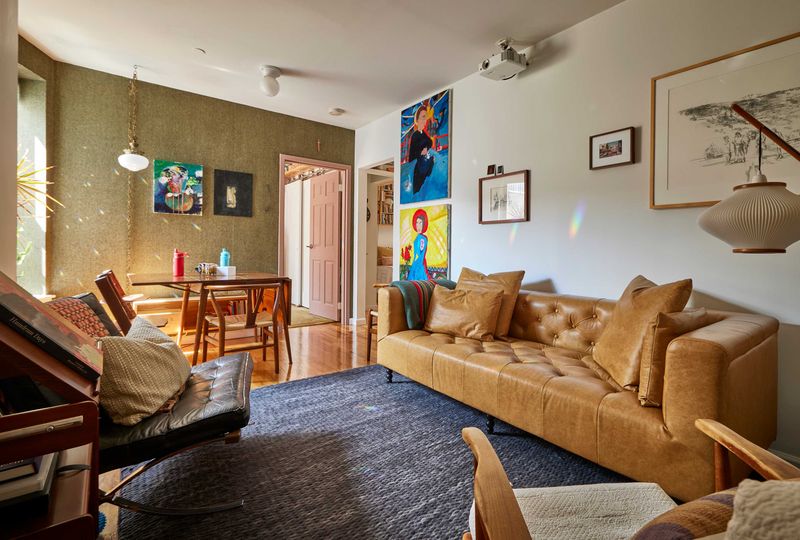 Illinois Designers Warn: These 10 Couch Colors Feel Stale - Swap For These 10 - Decor Hint Cozy Cognac