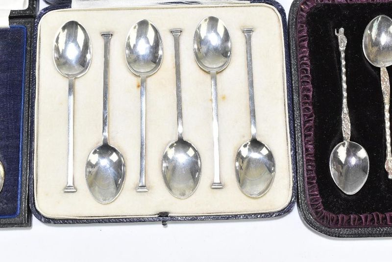 10 Items In Your Home That Are Worth Less Than You Would Think And 9 That Are Practically Worthless - Decor Hint Silver-plated cutlery sets in felt-lined boxes