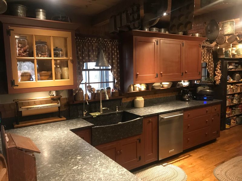 Colonial-Style Kitchens