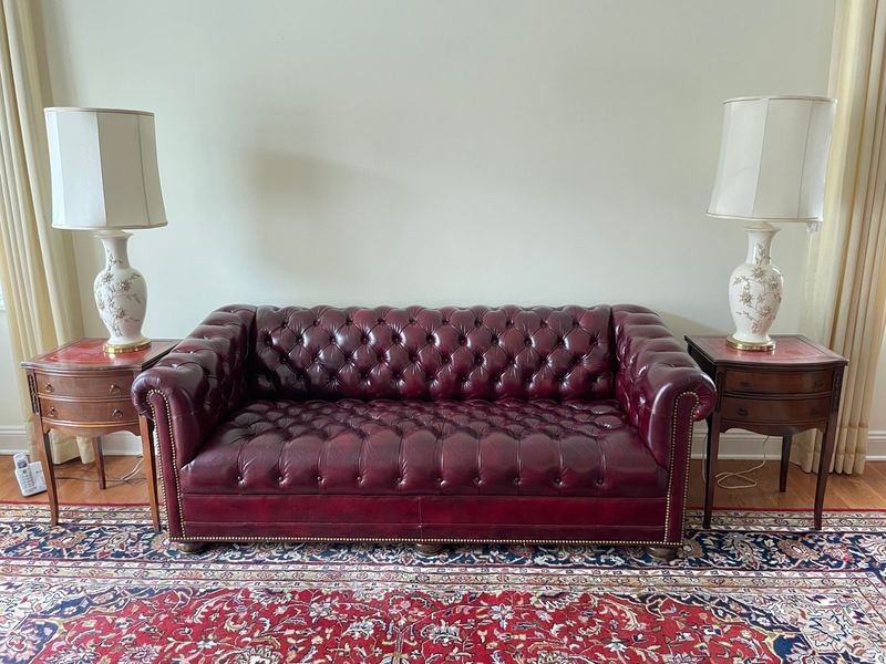 10 Couch Colors That Make Washington Homes Look Tired And 10 That Feel Modern - Decor Hint Outdated: Burgundy