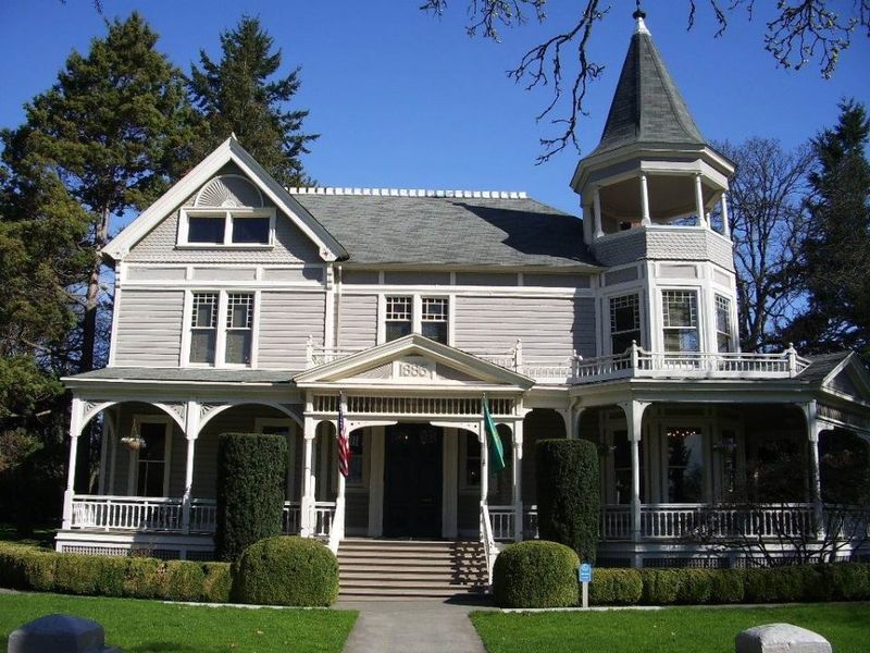 Step Inside Vancouver's Marshall House For A Journey Through Victorian Elegance - Decor Hint Victorian Design Features