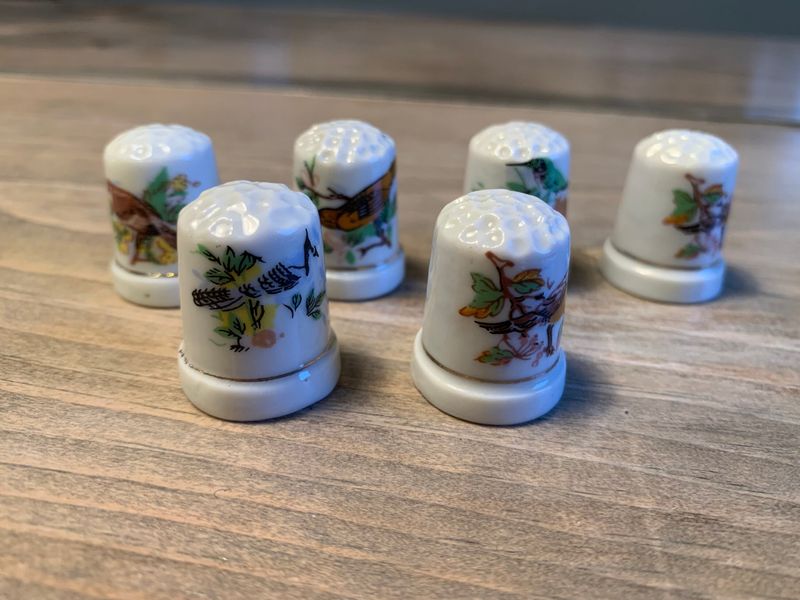 Watch Out For 9 Collectibles Oregon Experts Say Are Fading And 5 Now Worth Zero - Decor Hint Collector Thimbles