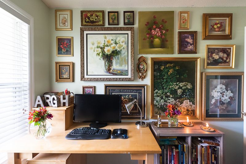 26 Living Room Design Tweaks That Feel Custom (But Aren't Pricey) - Decor Hint Paint Thrifted Frames
