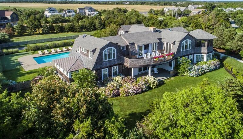 Shingle Style Gems Being Replaced