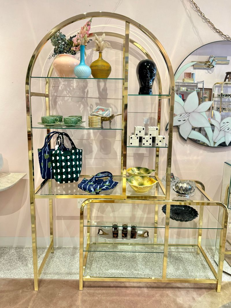 Glass-Topped Etageres Shattering Expectations