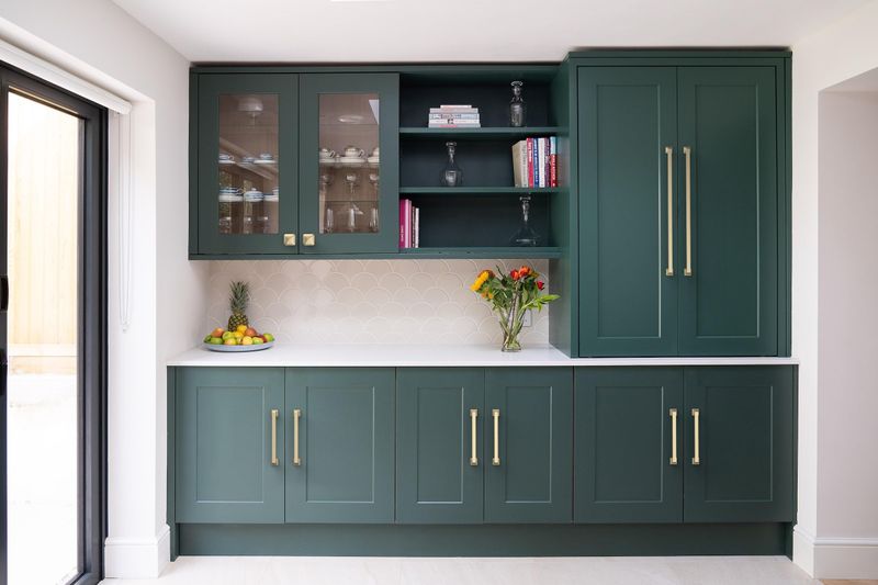 22 Ways To Modernize An Outdated Kitchen Without Totally Replacing It - Decor Hint Swap Out Hardware