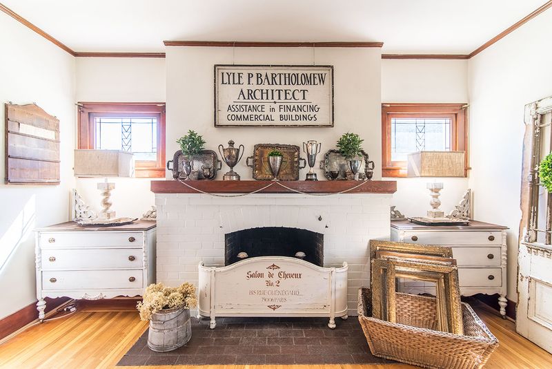 Old Is Still Gold: 9 Decor Tips To Welcome Vintage Style Into Your Contemporary Home In 2025 - Decor Hint Statement Architectural Salvage
