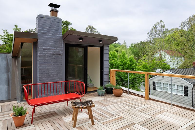 These 10 Front Yard And Patio Looks Are Big In Washington DC Right Now - Decor Hint Historic-Modern Fusion