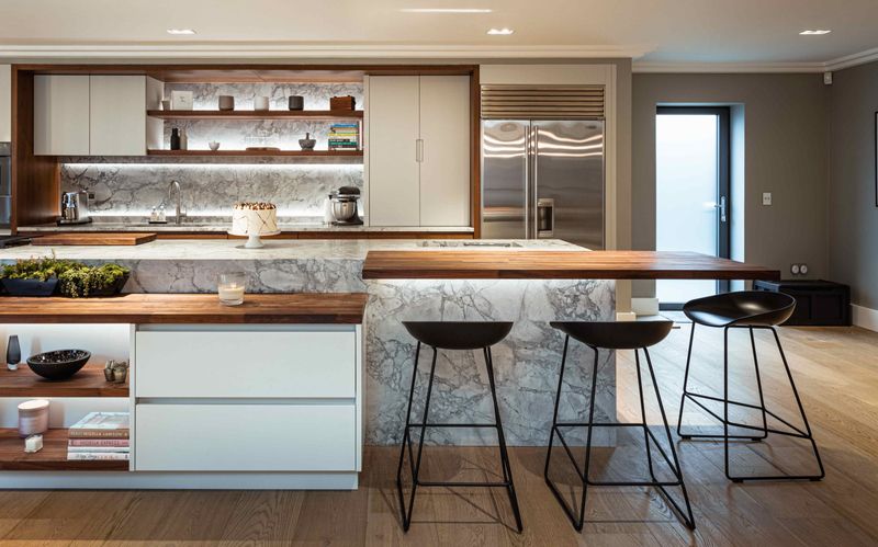 North Dakota’s Kitchens Are Getting A Makeover, See What’s Out And What’s In - Decor Hint Raised Bar Tops Creating Unnecessary Divisions