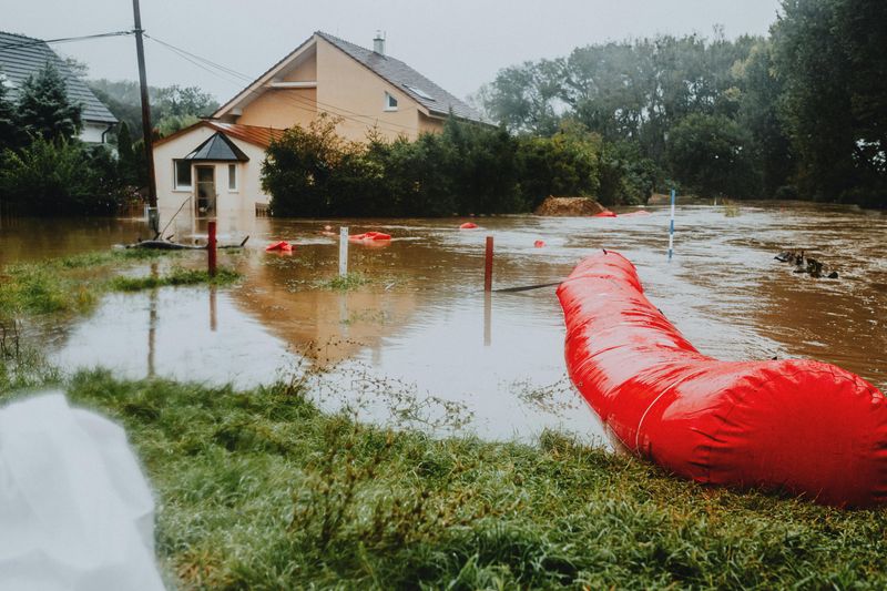 Types Of Homes In Florida Likely To Have Value Adjustments - Decor Hint Older Homes Without Updated Flood Mitigation