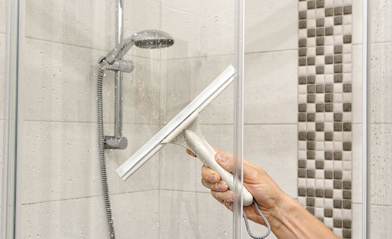 Thinking Of Selling 17 Modern Home Features Turning Off Buyers - Decor Hint High-Maintenance Glass Showers