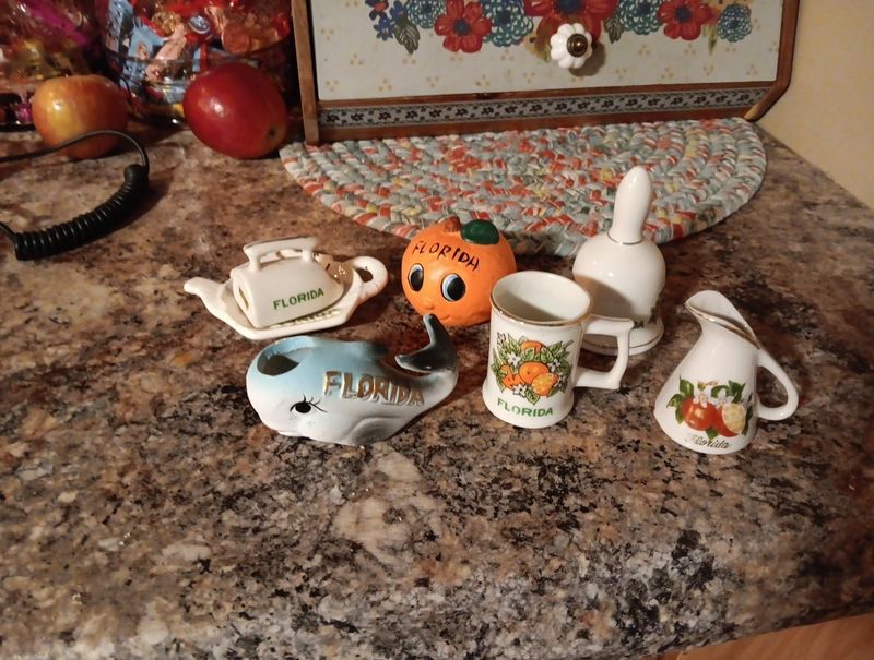 13 Antiques Increasing In Value At Florida Estate Sales In 2025 - Decor Hint Vintage Florida Tourism Memorabilia