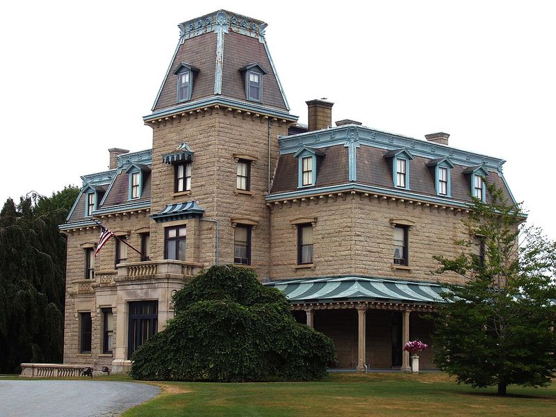 Inside 25 Luxurious Homes Of The Richest Gilded Age Families In USA - Decor Hint Chateau-Sur-Mer: First of Newport's Palaces