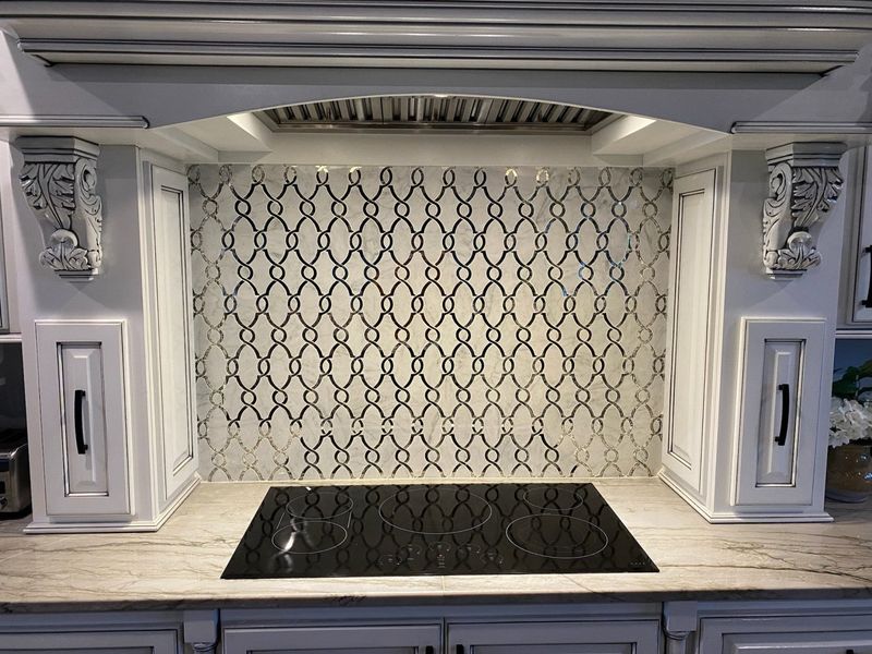 12 Things Making Texas Kitchens A No-Go For Homebuyers - Decor Hint Ornate Backsplashes That Clash With Modern Styles