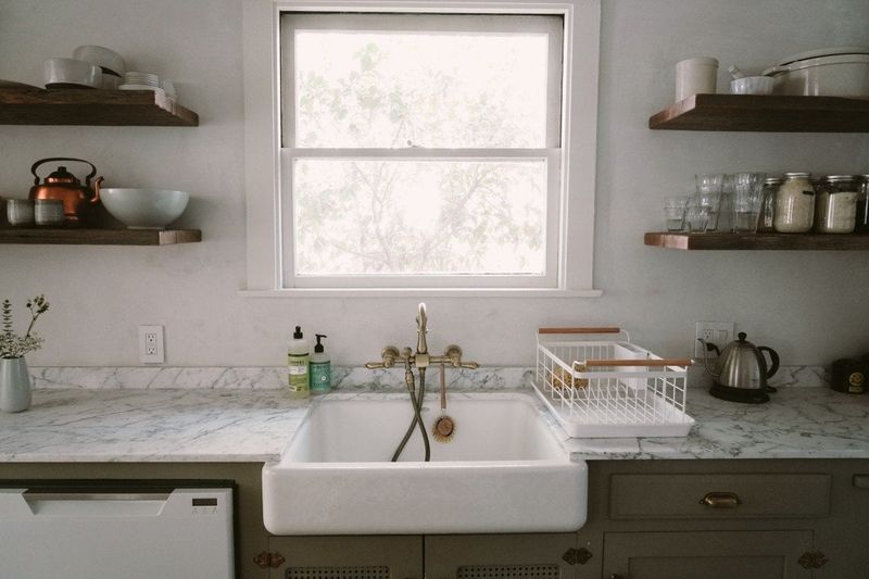 From Bismarck With Style: North Dakota's Vintage Touches Still Turn Heads - Decor Hint Farmhouse Sinks With Stories To Tell