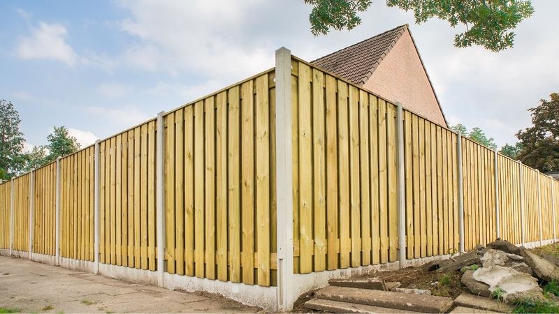 25 Home Features That Are Surprisingly Illegal In Some States - Decor Hint Certain Types of Fencing Heights