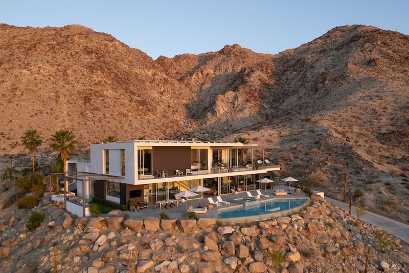 Try To Spot These 13 Magnificent Mirror Houses In The US - Decor Hint The Infinity House, Desert Hot Springs, CA