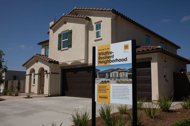 11 California Home Styles Likely To See Price Drops By 2026 - Decor Hint Oversized Custom Homes In Fire-Prone Zones