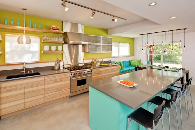 6 Kitchen Colors That Are Out In Antioch - And 3 That Were Always A Hard Sell - Decor Hint Neon Or High-Contrast Colors