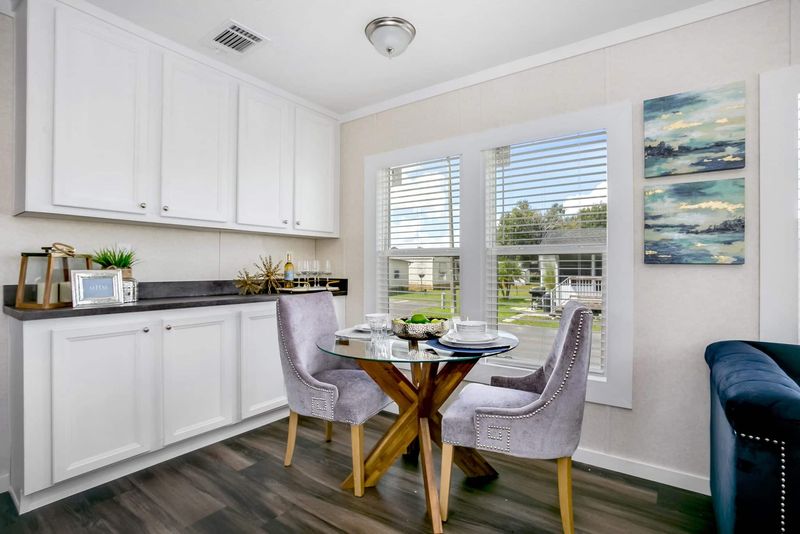 10 Common Home Staging Mistakes That Waste Your Time And Don't Improve Rooms - Decor Hint Creating Fake Rooms From Awkward Spaces